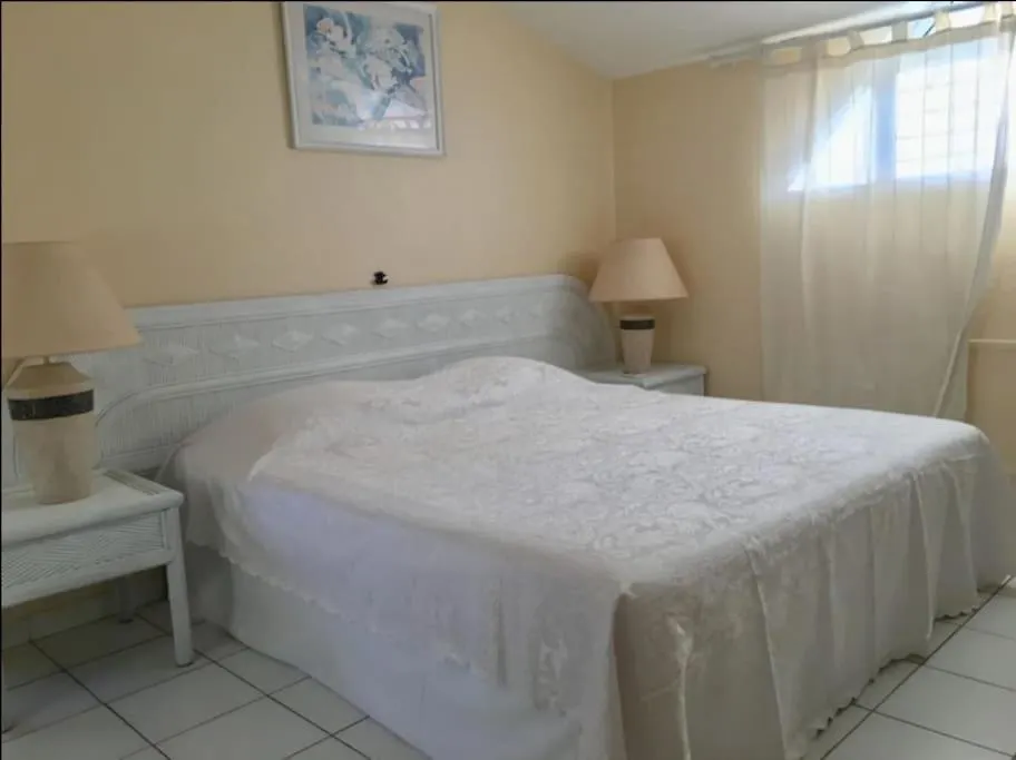 Grand Bleu-Superbe T2 Vue Mer & Acces Plage Le Gosier  Le Gosier (Grande-Terre)